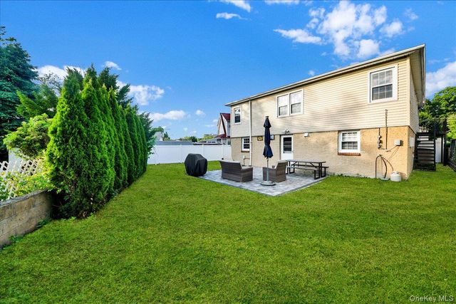 19 Storey Lane, Yonkers, NY 10710