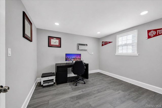 19 Storey Lane, Yonkers, NY 10710