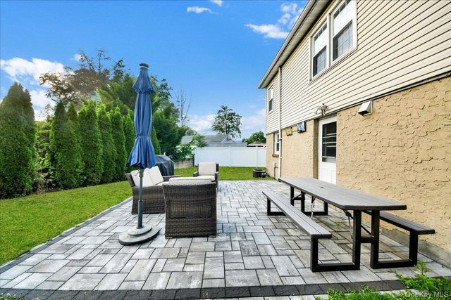 19 Storey Lane, Yonkers, NY 10710