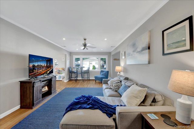 19 Storey Lane, Yonkers, NY 10710