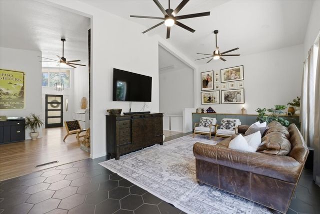 1905 Dakar Road E, Fort Worth, TX 76116
