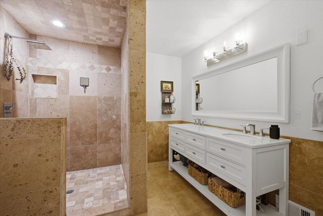 1905 Dakar Road E, Fort Worth, TX 76116