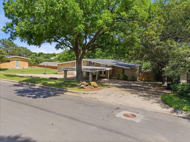 1905 Dakar Road E, Fort Worth, TX 76116