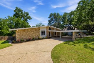 1905 Dakar Road E, Fort Worth, TX 76116