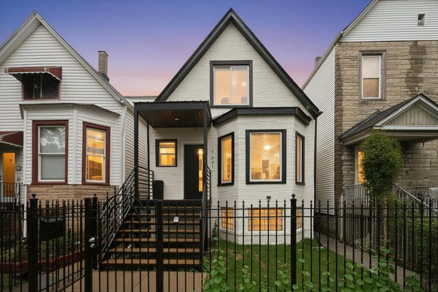 1641 N Springfield Avenue, Chicago, IL 60647
