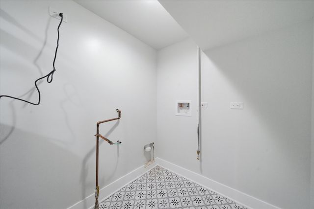 1641 N Springfield Avenue, Chicago, IL 60647