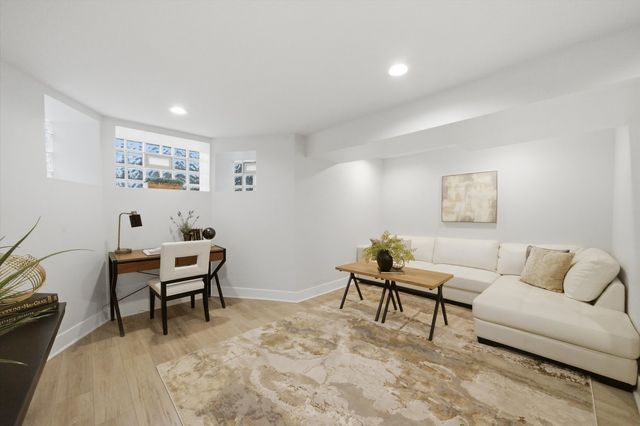 1641 N Springfield Avenue, Chicago, IL 60647