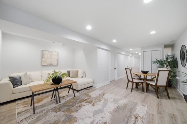 1641 N Springfield Avenue, Chicago, IL 60647