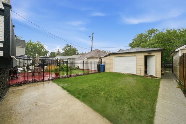 1641 N Springfield Avenue, Chicago, IL 60647