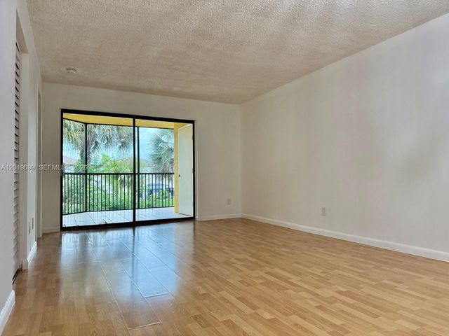 3470 Foxcroft Rd 204, Miramar, FL 33025