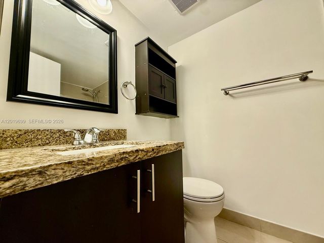 3470 Foxcroft Rd 204, Miramar, FL 33025