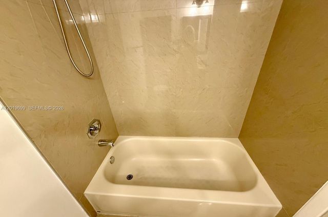 3470 Foxcroft Rd 204, Miramar, FL 33025