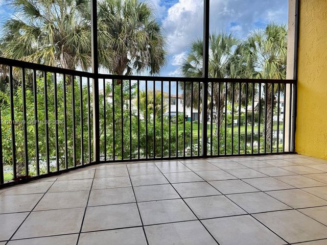 3470 Foxcroft Rd 204, Miramar, FL 33025