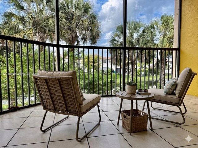 3470 Foxcroft Rd 204, Miramar, FL 33025