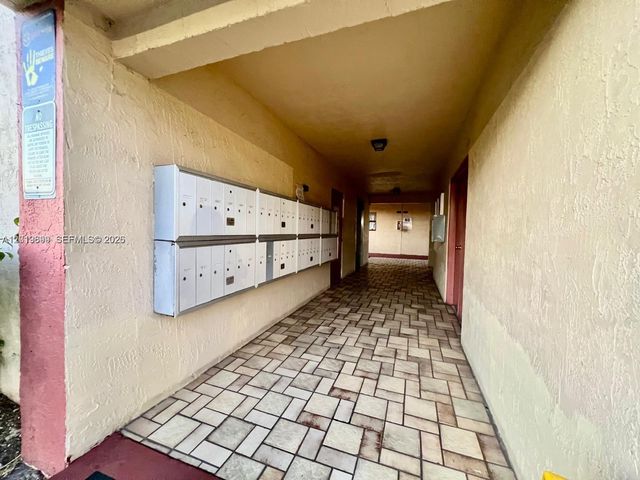 3470 Foxcroft Rd 204, Miramar, FL 33025