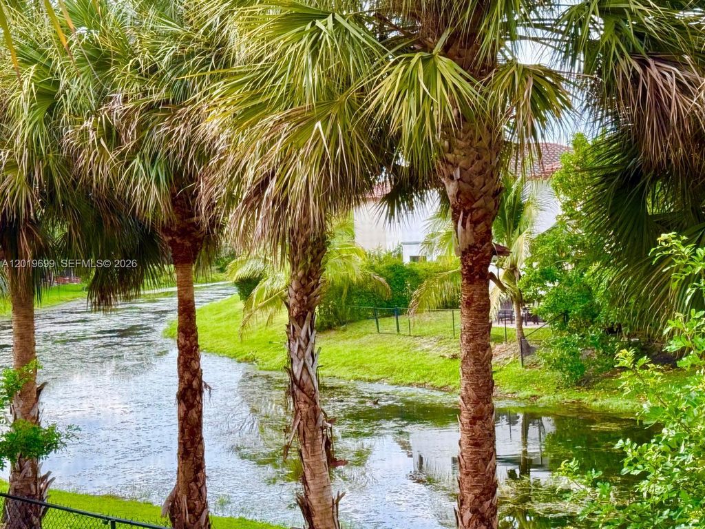 3470 Foxcroft Rd 204, Miramar, FL 33025