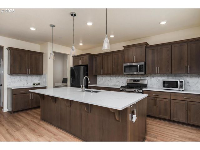 6301 N 89TH Ave, Camas, WA 98607