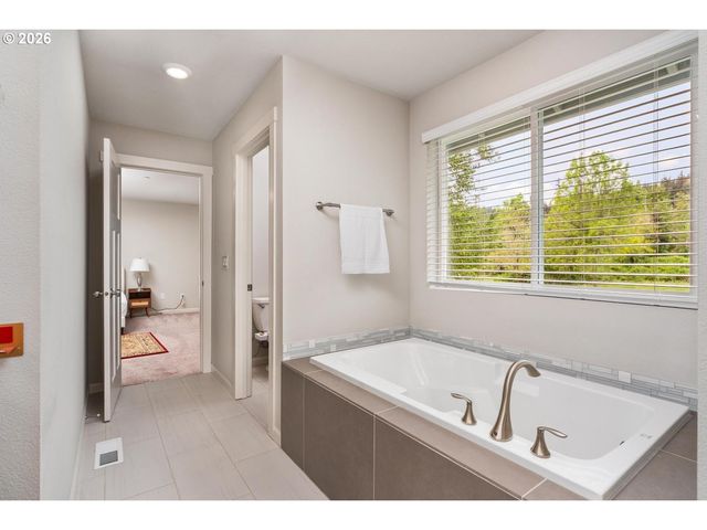 6301 N 89TH Ave, Camas, WA 98607