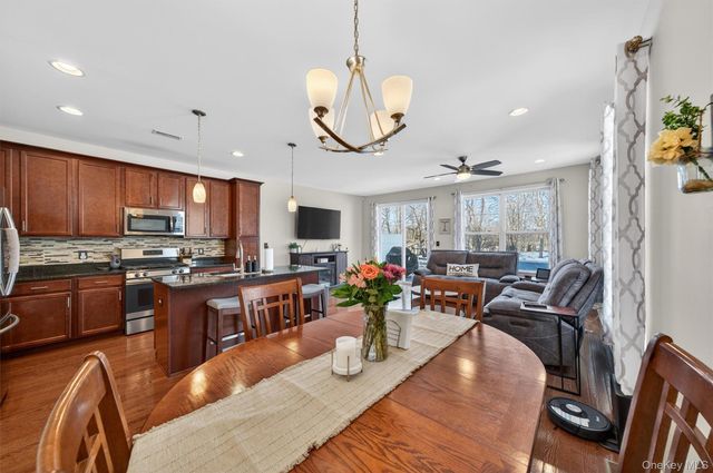 131 Meadow View Drive, Middletown, NY 10940