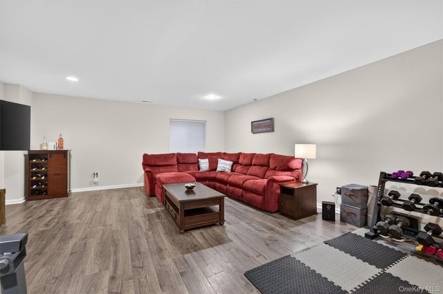 131 Meadow View Drive, Middletown, NY 10940