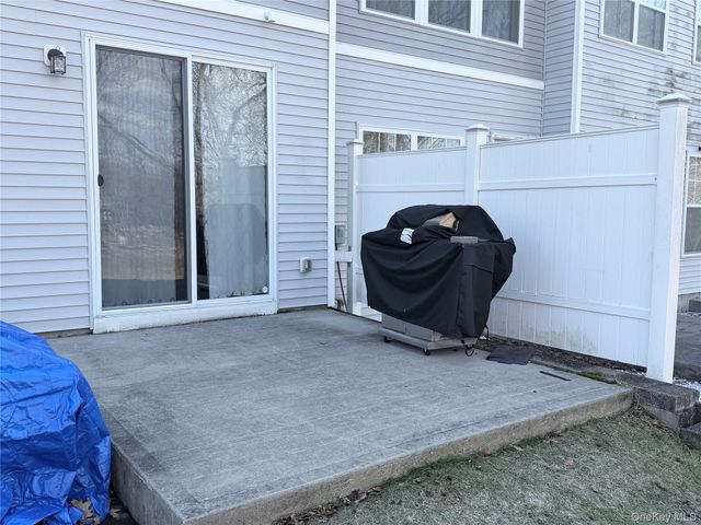 131 Meadow View Drive, Middletown, NY 10940