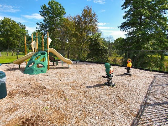 131 Meadow View Drive, Middletown, NY 10940