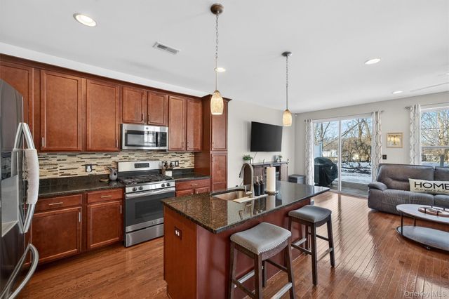 131 Meadow View Drive, Middletown, NY 10940