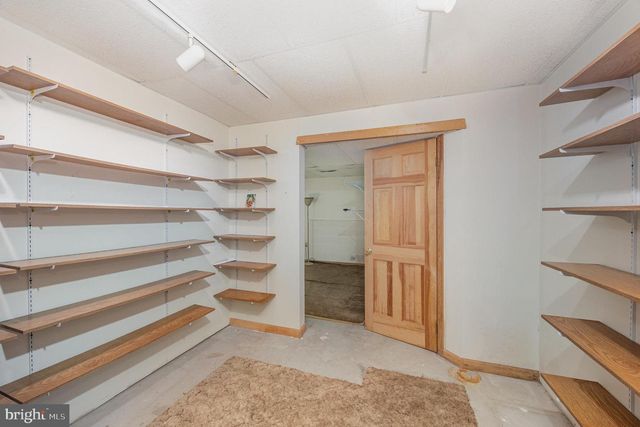 1 WINTER DR, Dillsburg, PA 17019