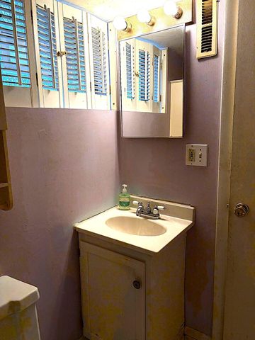 240 Stokesay Street, Ludlow, KY 41016