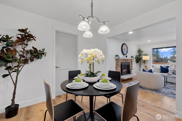 9218 NE 184th Place, Bothell, WA 98011