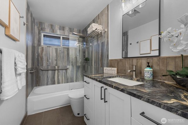 9218 NE 184th Place, Bothell, WA 98011