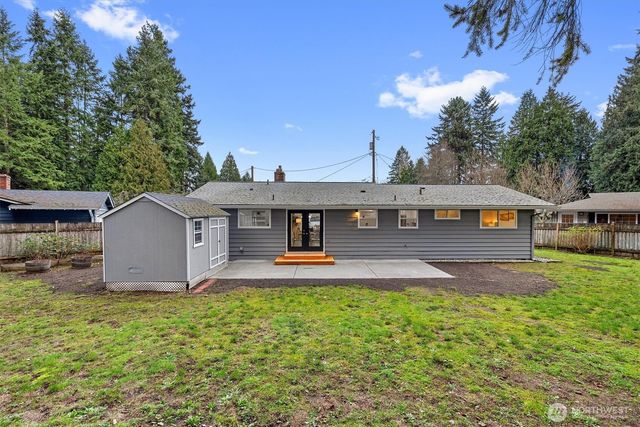 9218 NE 184th Place, Bothell, WA 98011