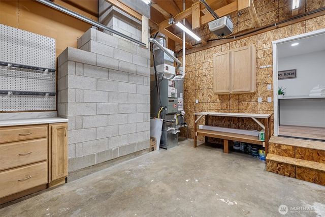 9218 NE 184th Place, Bothell, WA 98011