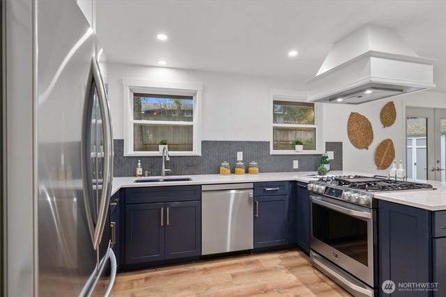 9218 NE 184th Place, Bothell, WA 98011