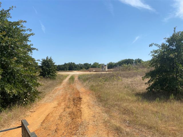 7832 Greenfield Drive, Alvarado, TX 76009