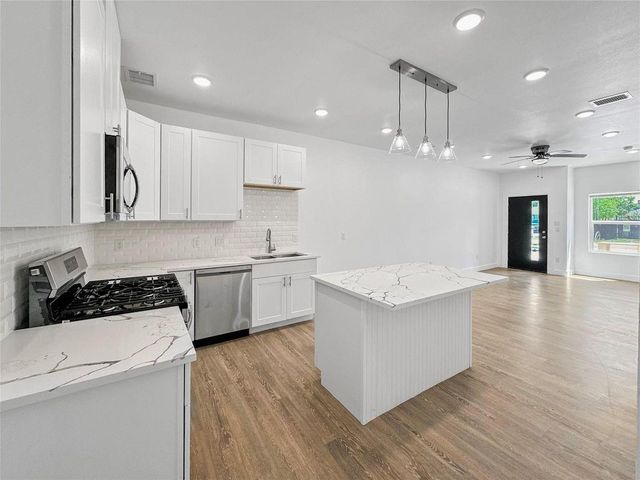 8141 Jeffery Street A, Houston, TX 77028