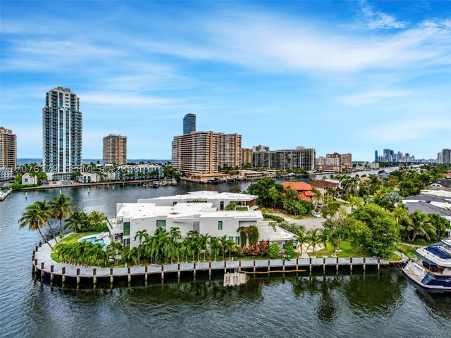 137 Golden Isles Dr 804, Hallandale Beach, FL 33009