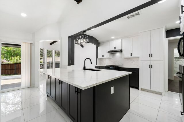 610 Athenia Way, Duncanville, TX 75137