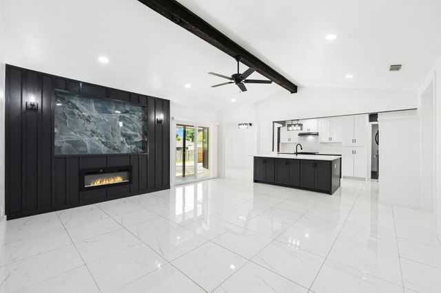 610 Athenia Way, Duncanville, TX 75137