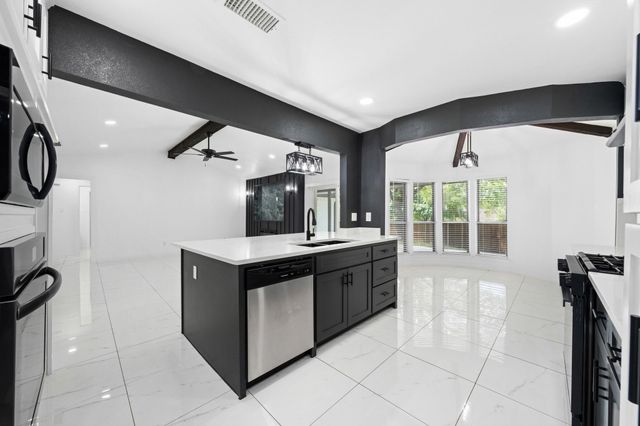 610 Athenia Way, Duncanville, TX 75137