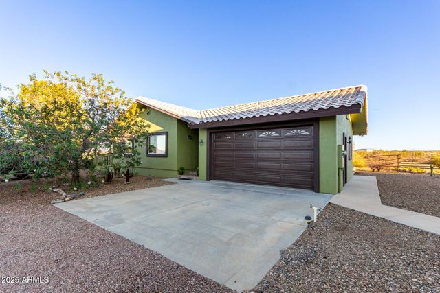48023 N 518TH Avenue, Aguila, AZ 85320