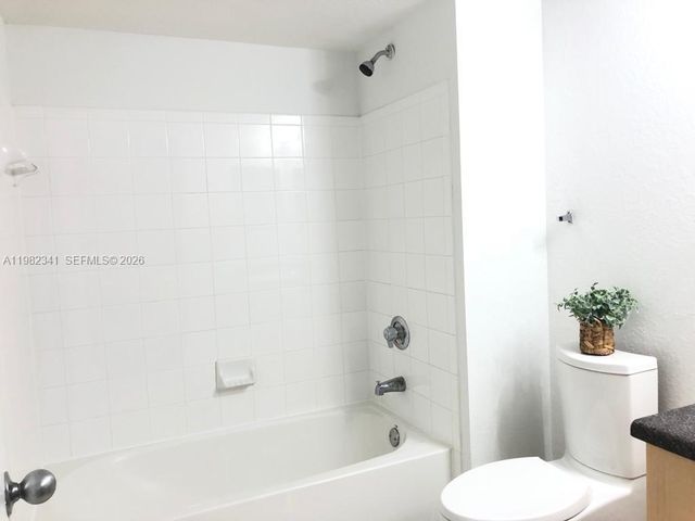 2544 Centergate Dr 308, Miramar, FL 33025