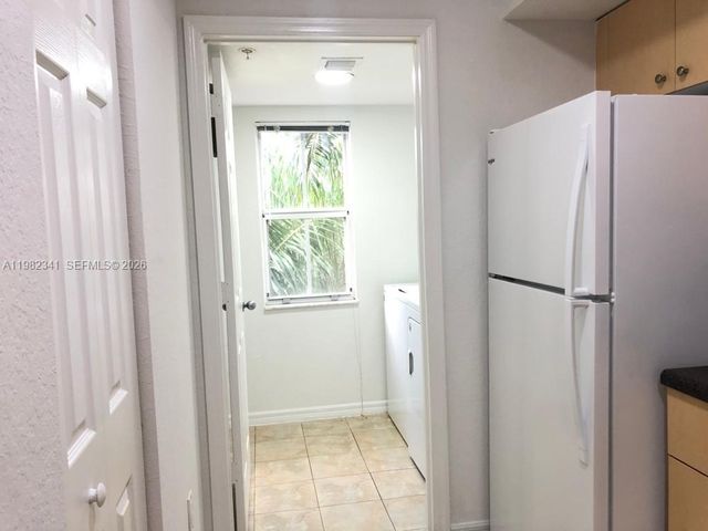 2544 Centergate Dr 308, Miramar, FL 33025