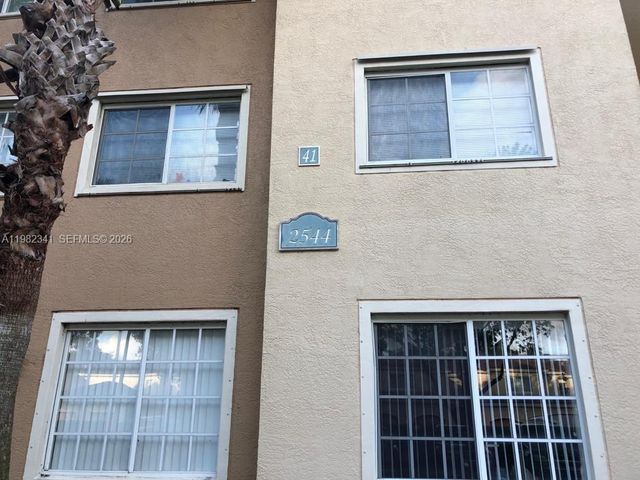 2544 Centergate Dr 308, Miramar, FL 33025