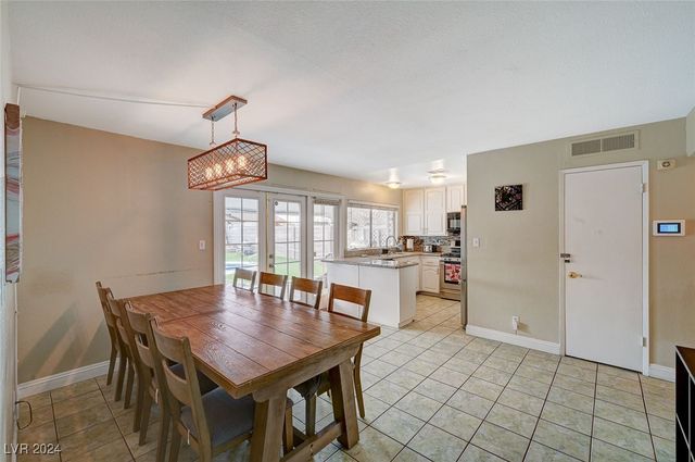 3933 Manford Circle, Las Vegas, NV 89104