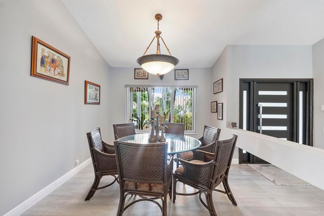 5911 NW 60th Avenue, Parkland, FL 33067