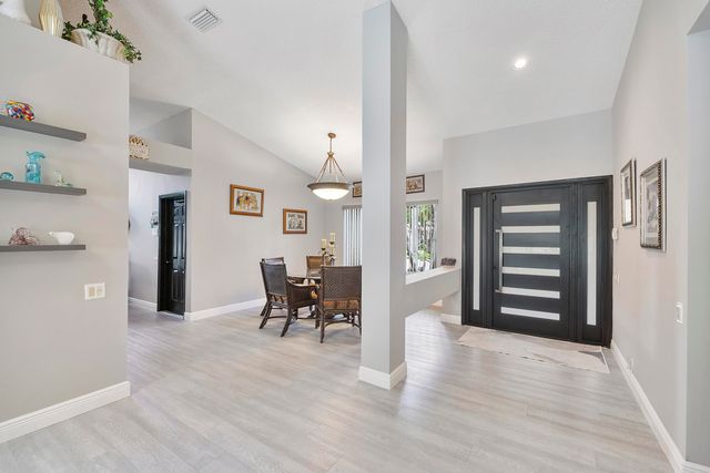 5911 NW 60th Avenue, Parkland, FL 33067