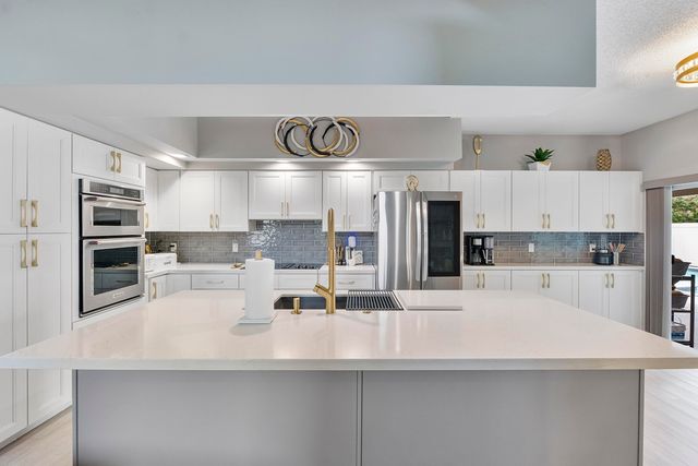 5911 NW 60th Avenue, Parkland, FL 33067