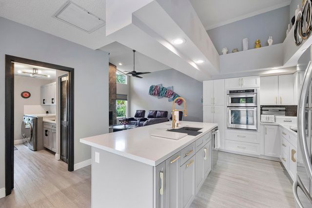 5911 NW 60th Avenue, Parkland, FL 33067