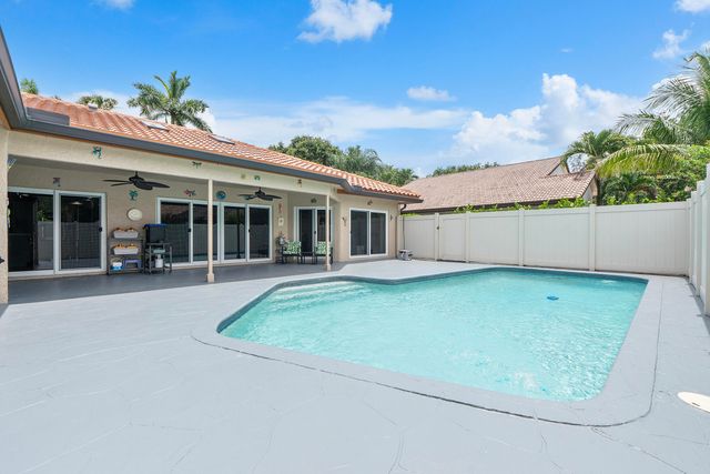 5911 NW 60th Avenue, Parkland, FL 33067